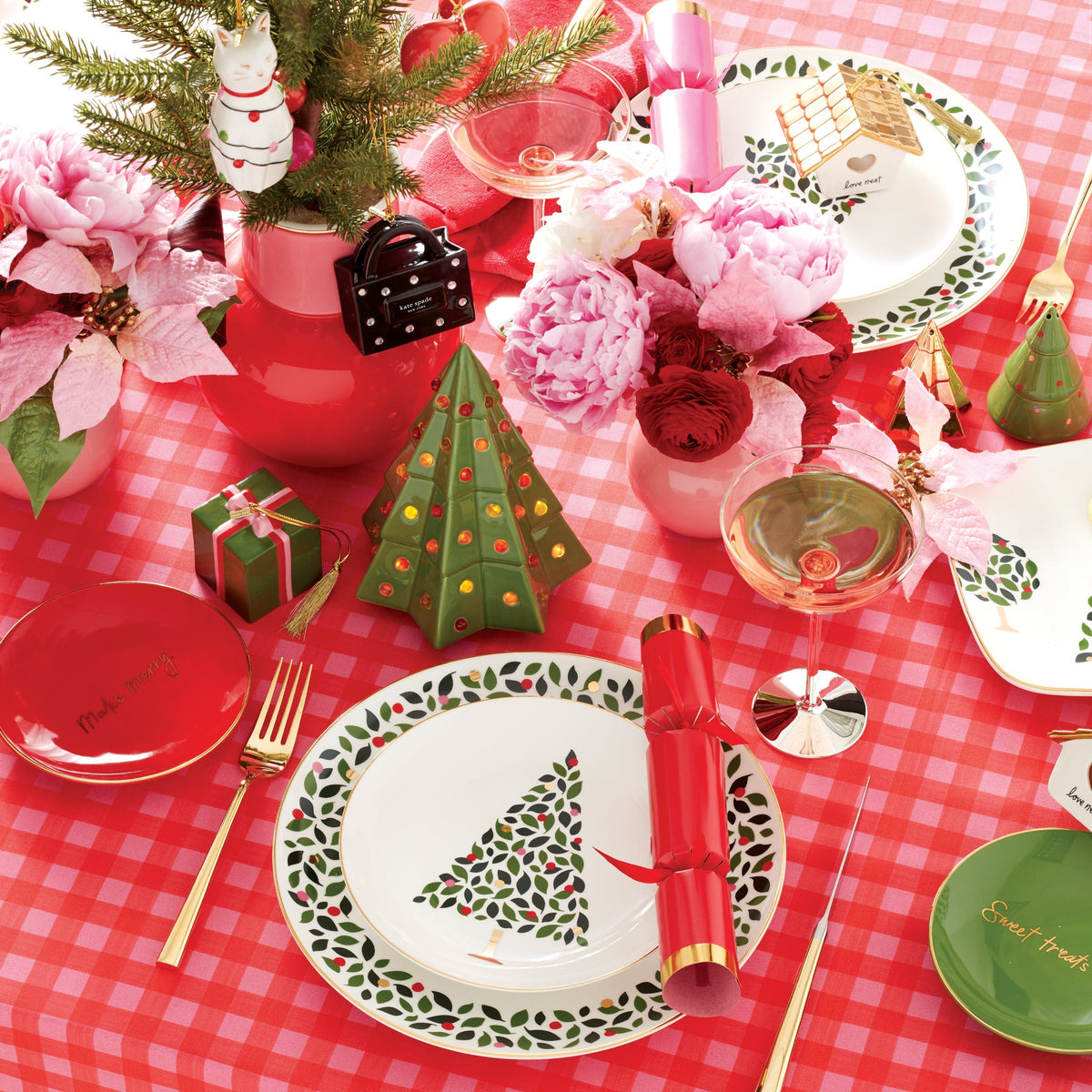 Evergreen Accent Plates, Set of 4