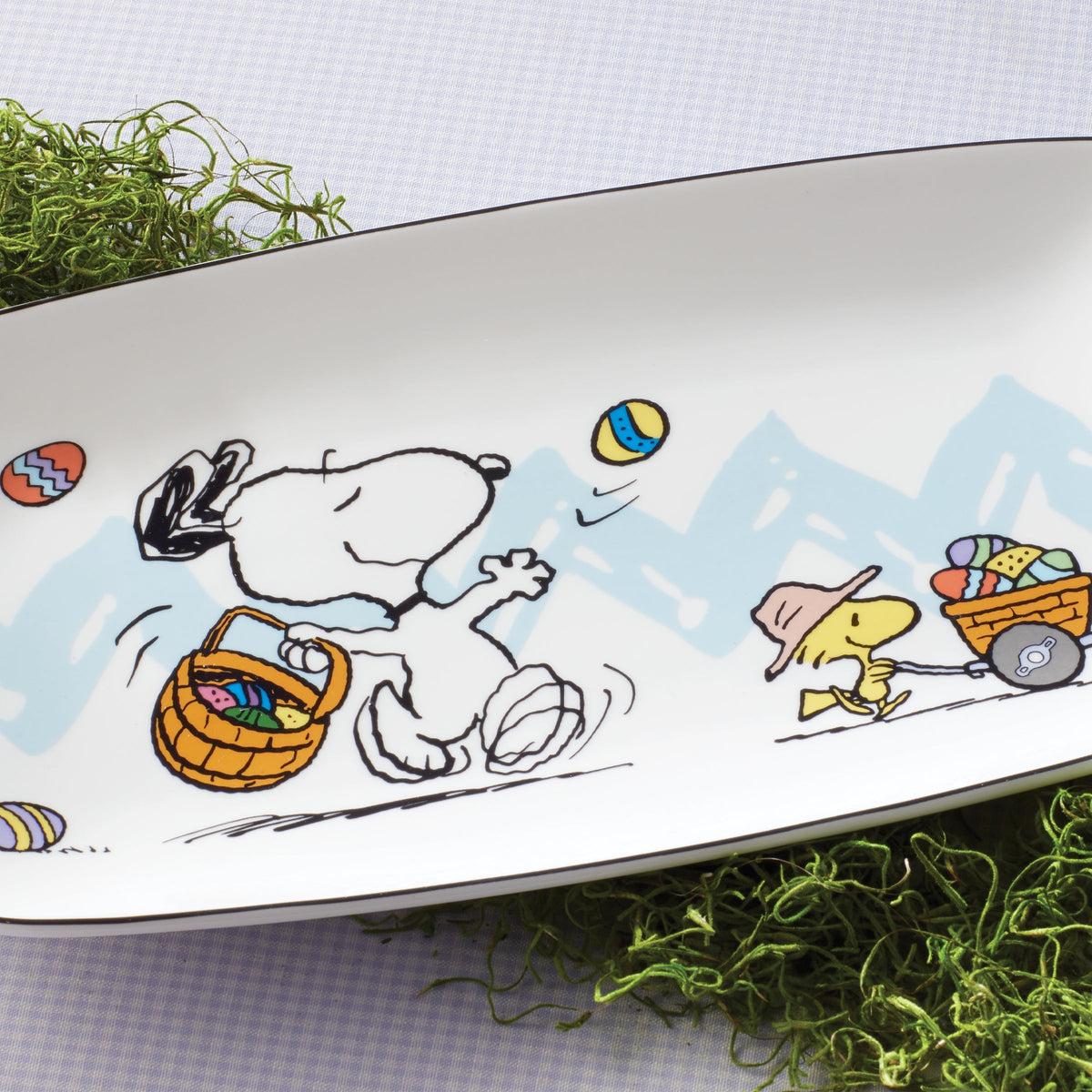 Snoopy Easter Hors d'Oeuvre Tray