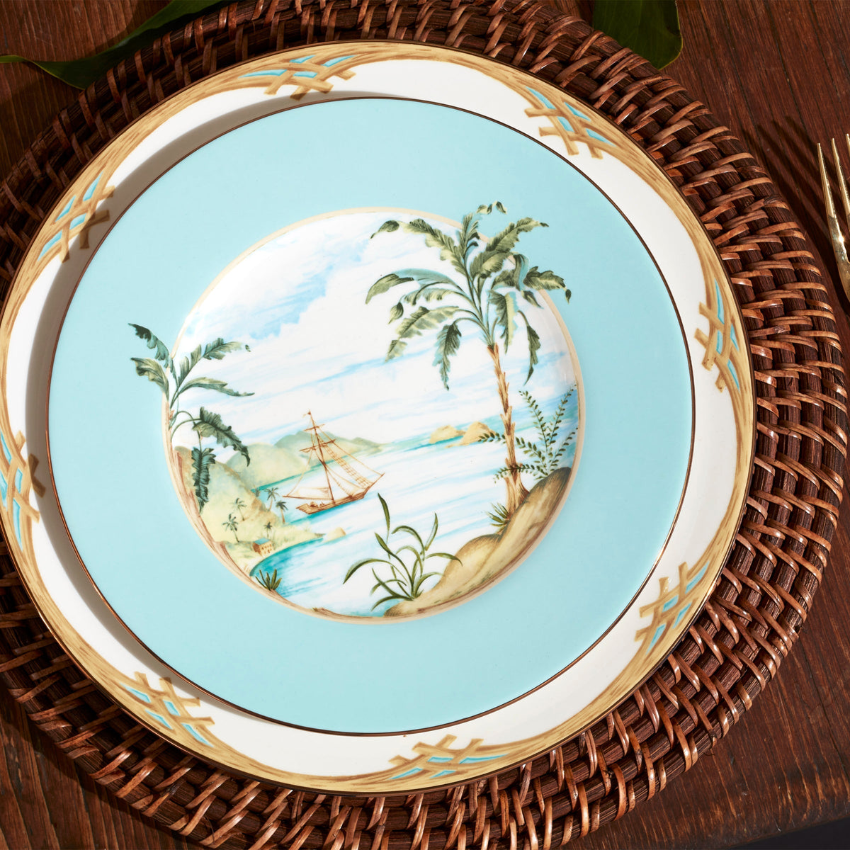 British Colonial Tradewind Accent Plate