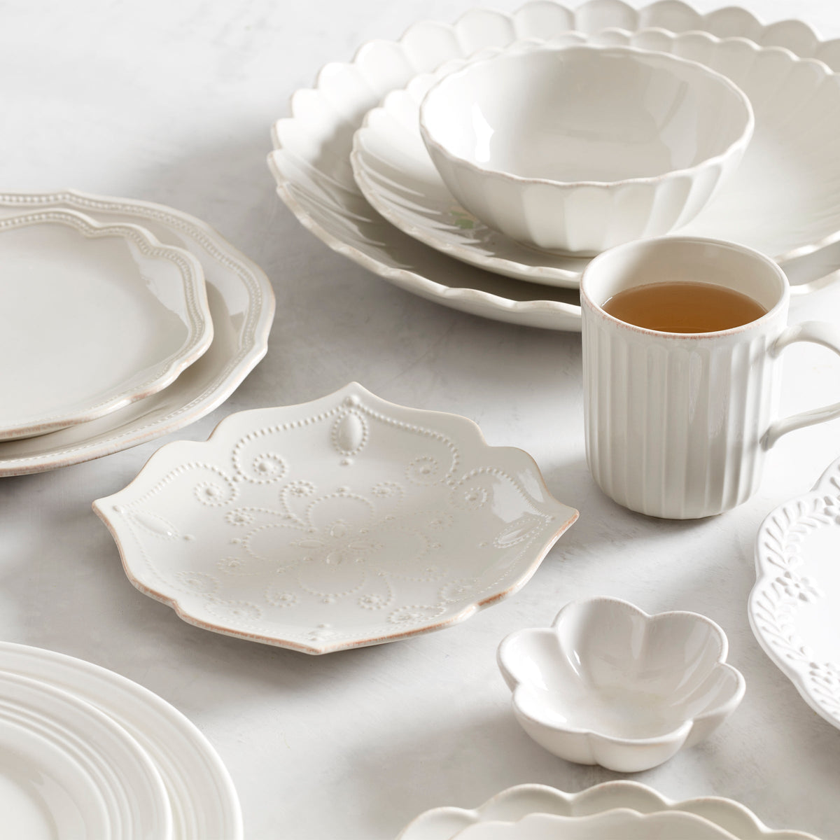 French Perle White 4-Piece Dessert Set